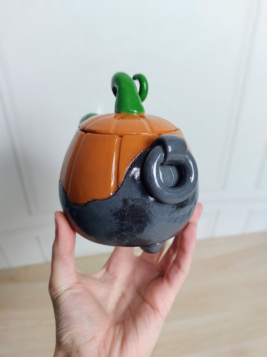 Caneca Caldeirão-Abóbora 12 - Halloween 2025 | Temolda